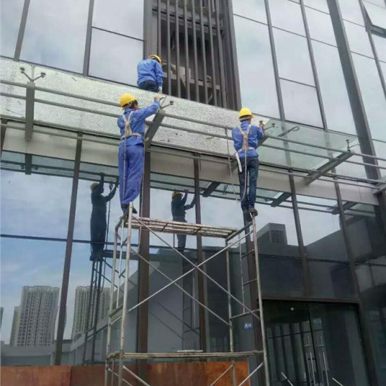 更換幕墻玻璃工程